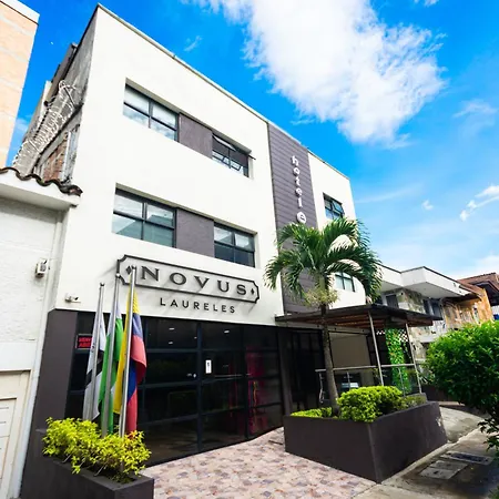 Novus Laureles Hotel